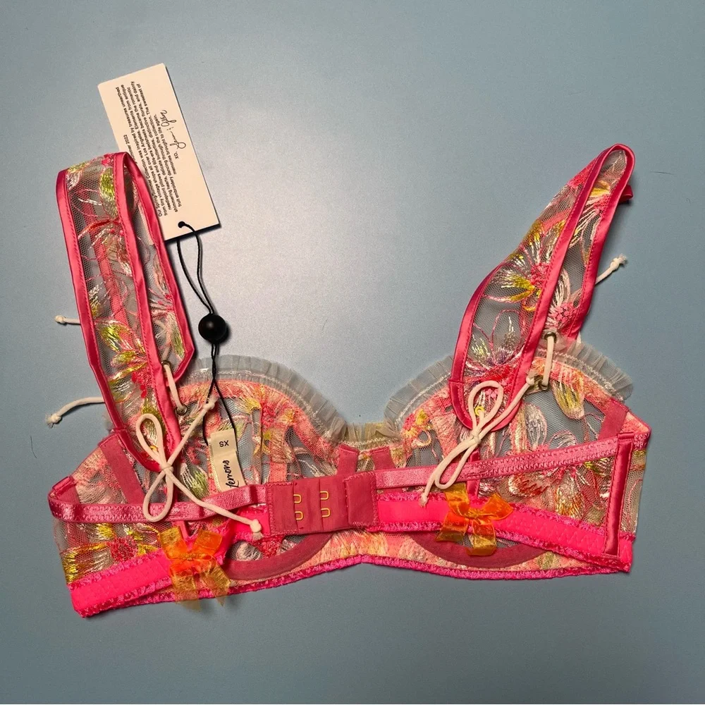 NWT For Love & Lemons x Victoria’s Secret Pink Underwire Lace Bra Size‎ XS